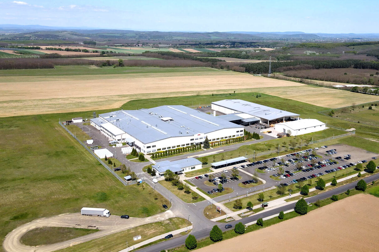Zollner Elektronik AG - Standort Szuegy in Ungarn