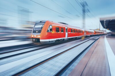 Rolling Stock Onboard Bahntechnik auf Gleisen